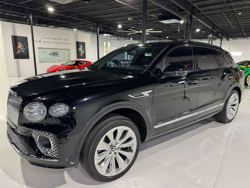 Used 2023 Bentley Bentayga Extended Wheelbase image 3