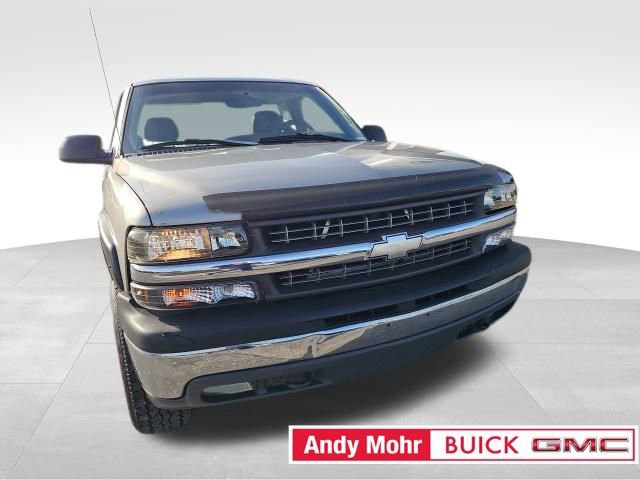 Used 2000 Chevrolet Silverado 1500 LS w/ Exterior Appearance Pkg video 3