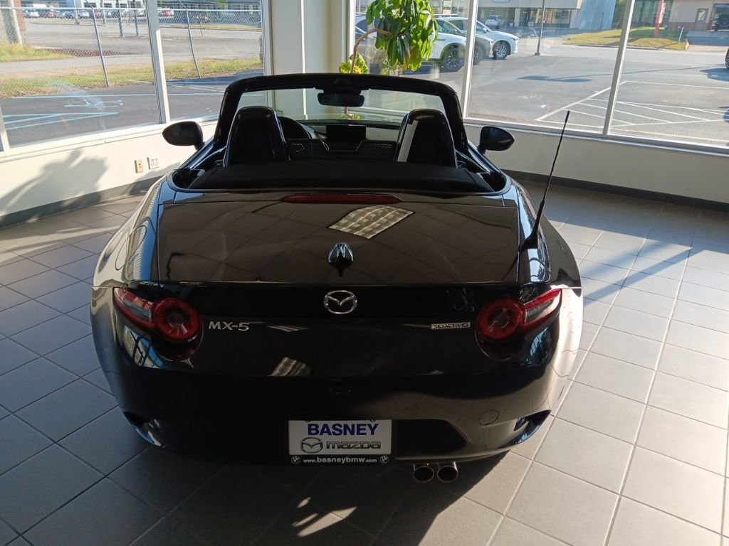 New 2025 MAZDA MX-5 Miata Grand Touring w/ Weather Package image 3
