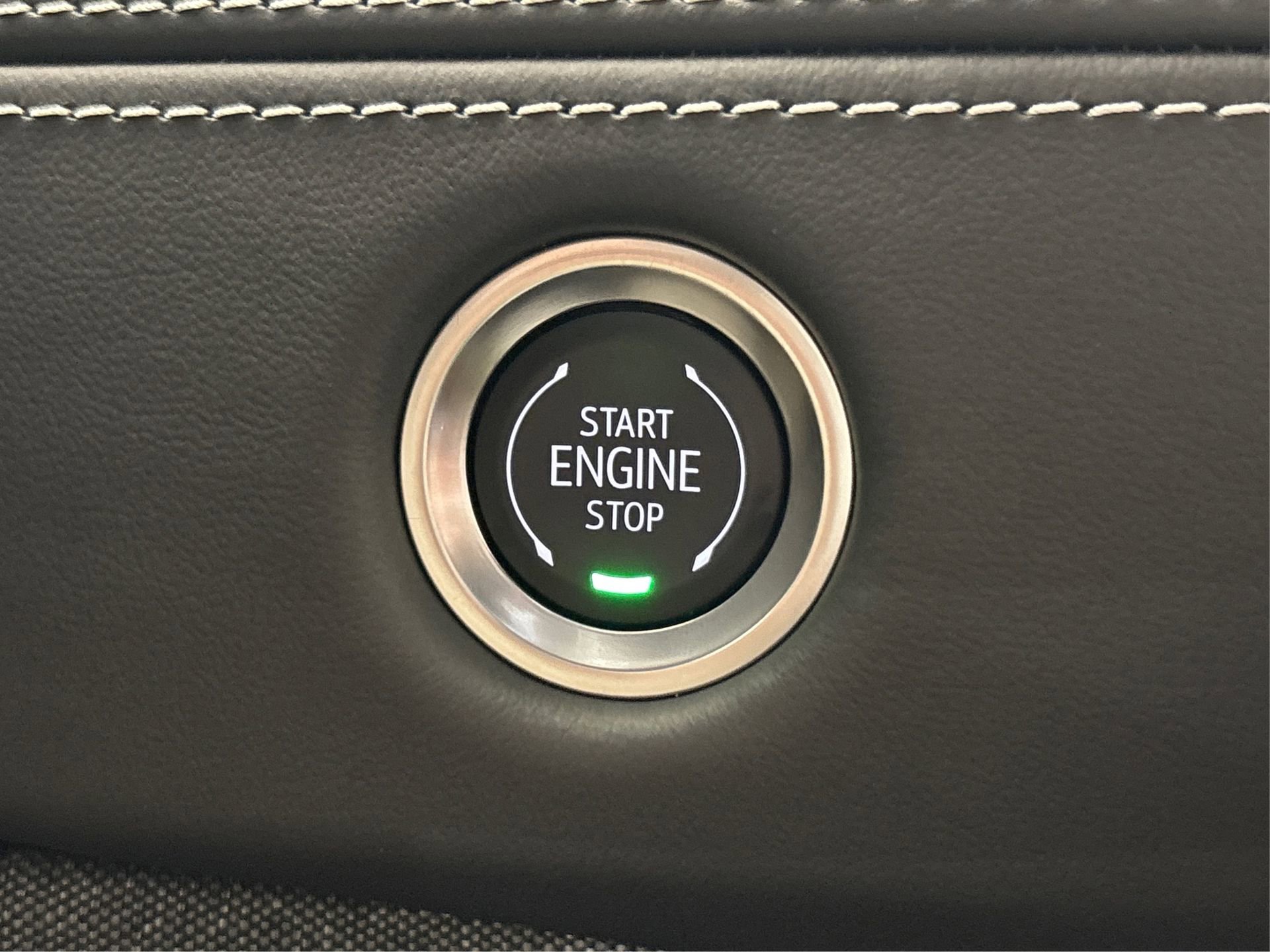 New 2025 Cadillac Escalade ESV Sport Platinum image 28