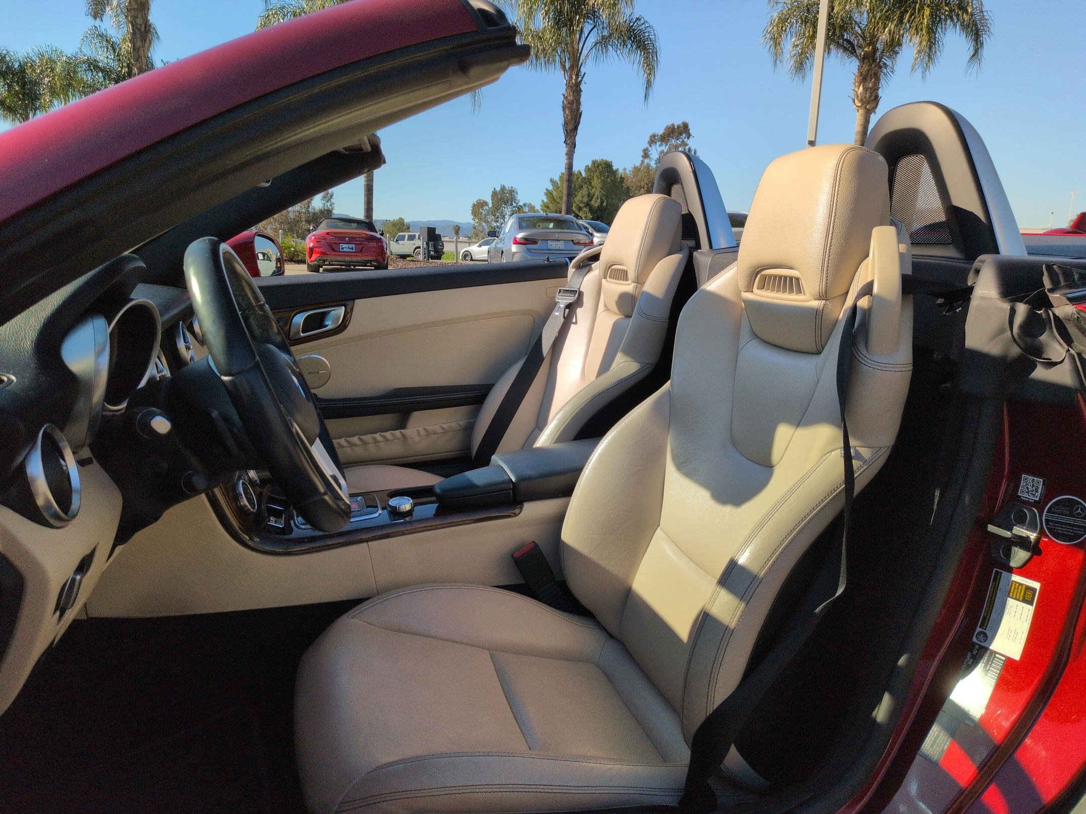 Used 2016 Mercedes-Benz SLK 300 image 16