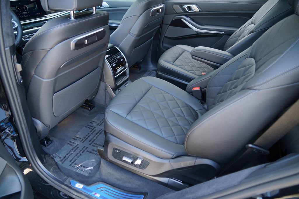 New 2026 BMW X7 xDrive40i AWD/4WD image 19