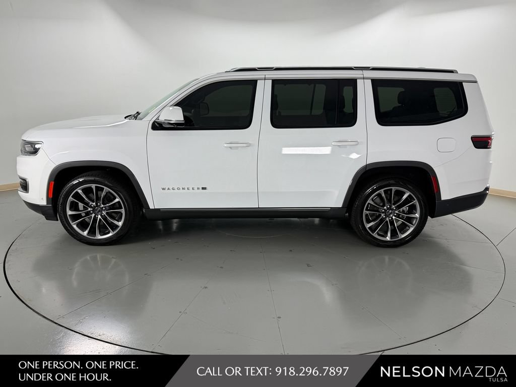 Used 2022 Jeep Wagoneer Series III w/ Premium Group I AWD/4WD image 9