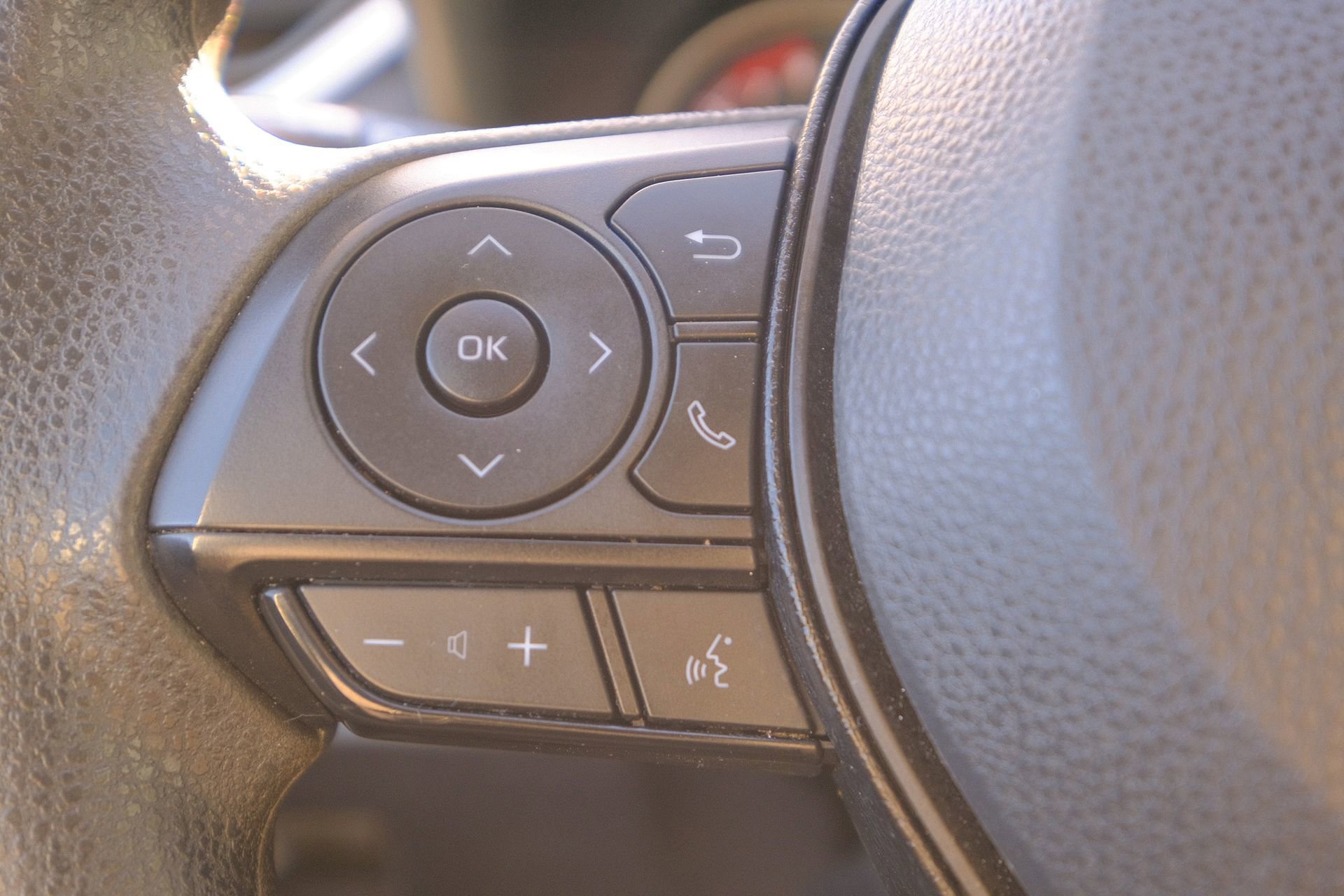 Used 2024 Toyota RAV4 LE image 35