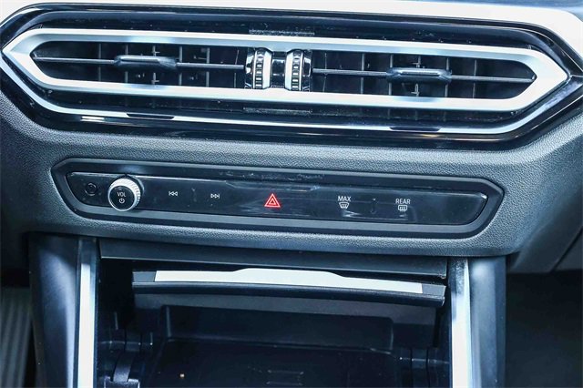 Used 2023 BMW 330i Sedan image 13