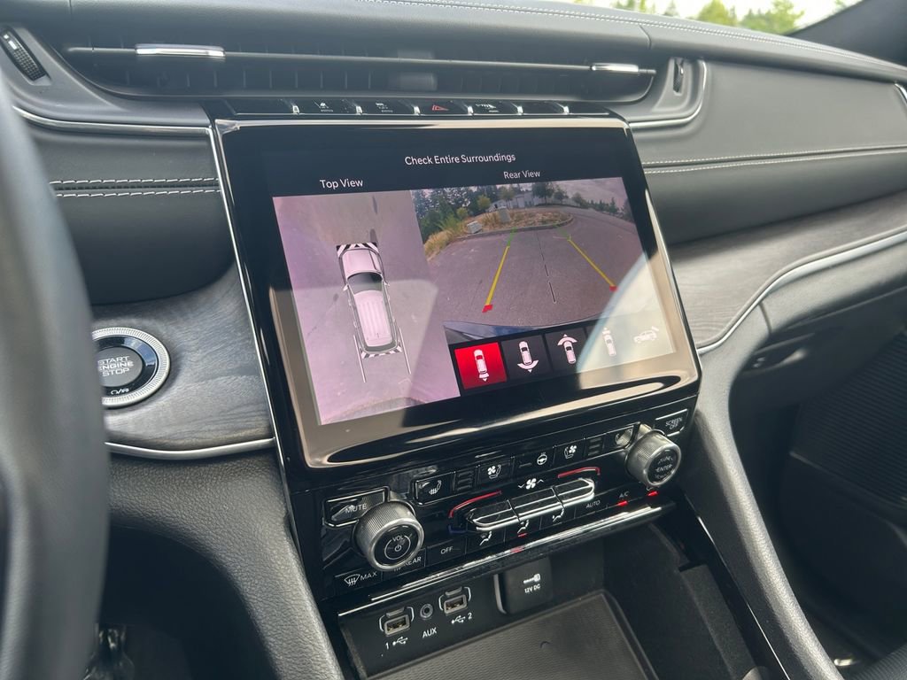 Used 2022 Jeep Grand Cherokee Overland w/ Adv Protech Group III image 19