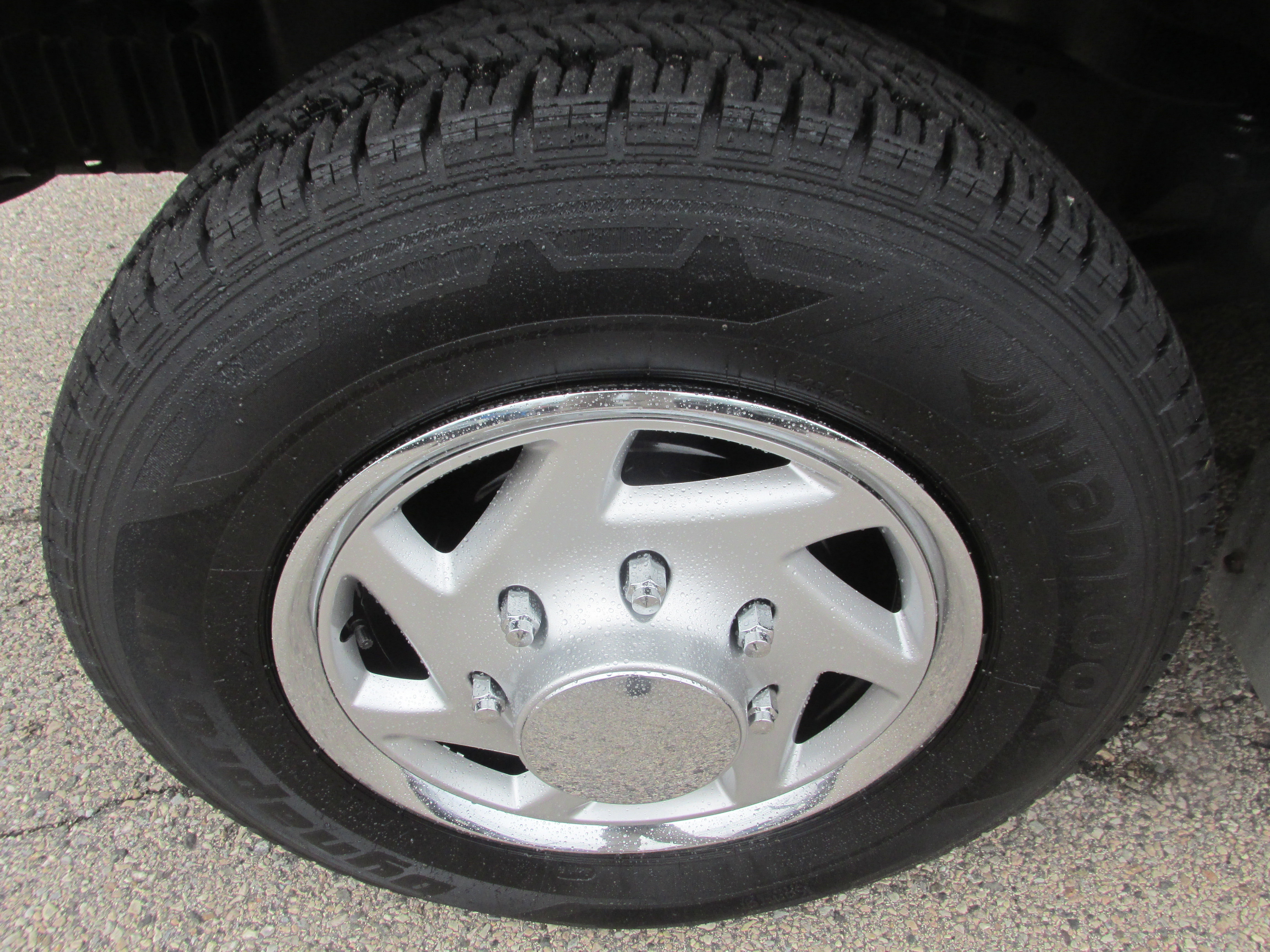 Used 2011 Ford E-150 and Econoline 150 XL image 13