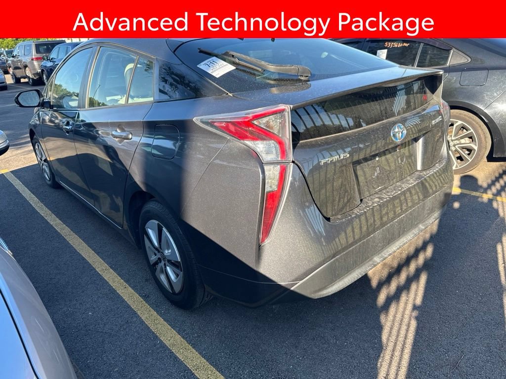 Used 2017 Toyota Prius Four FWD image 4