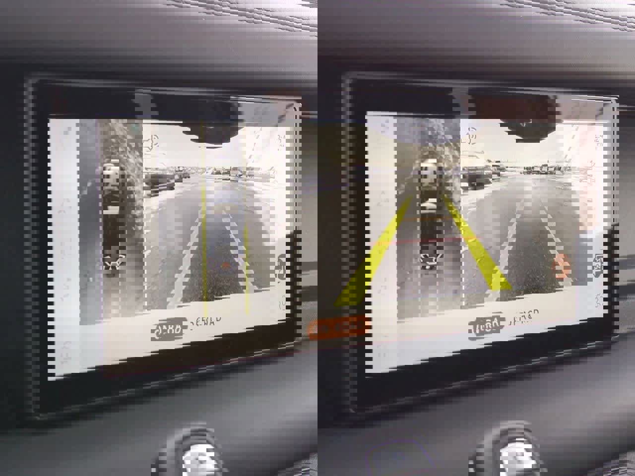 Certified 2023 Land Rover Defender 110 X-Dynamic SE image 31