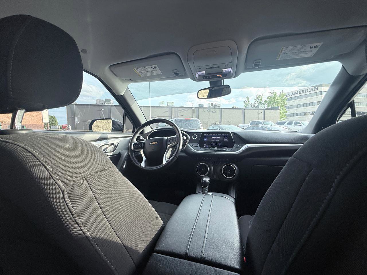 Used 2019 Chevrolet Blazer LT FWD image 13