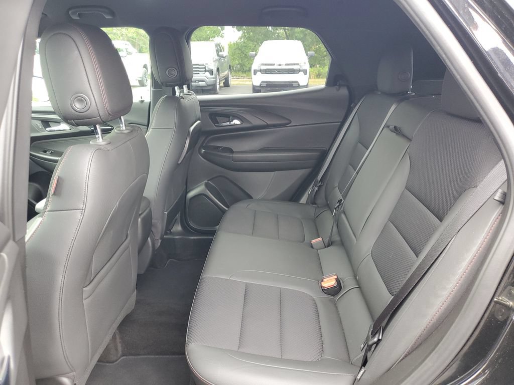Used 2021 Chevrolet TrailBlazer RS w/ Technology Package AWD/4WD image 28