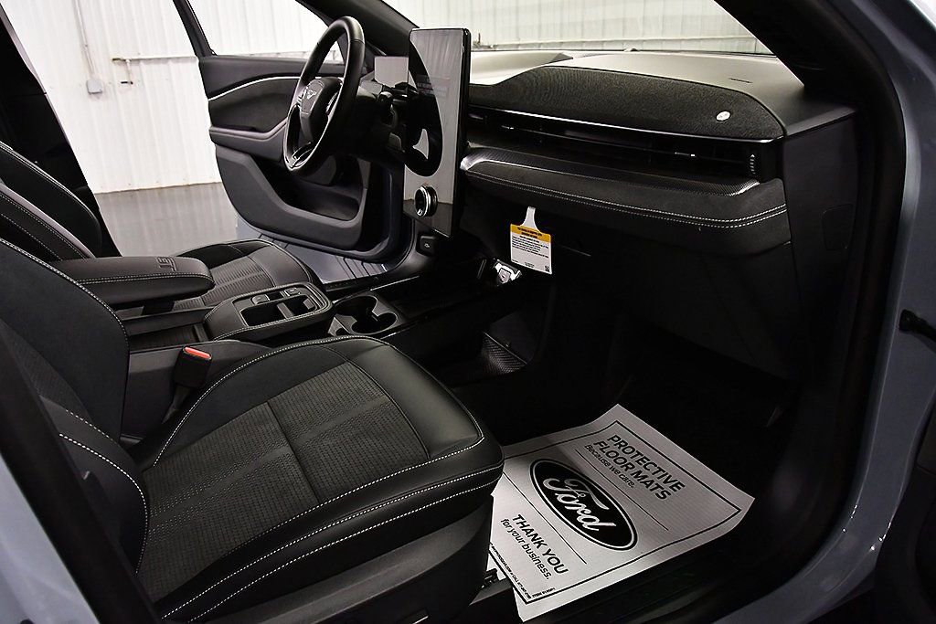 New 2025 Ford Mustang Mach-E GT w/ Interior Protection Package image 28