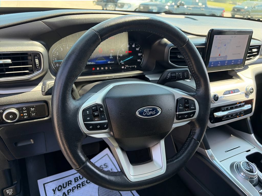Used 2023 Ford Explorer XLT w/ Equipment Group 202A AWD/4WD image 19