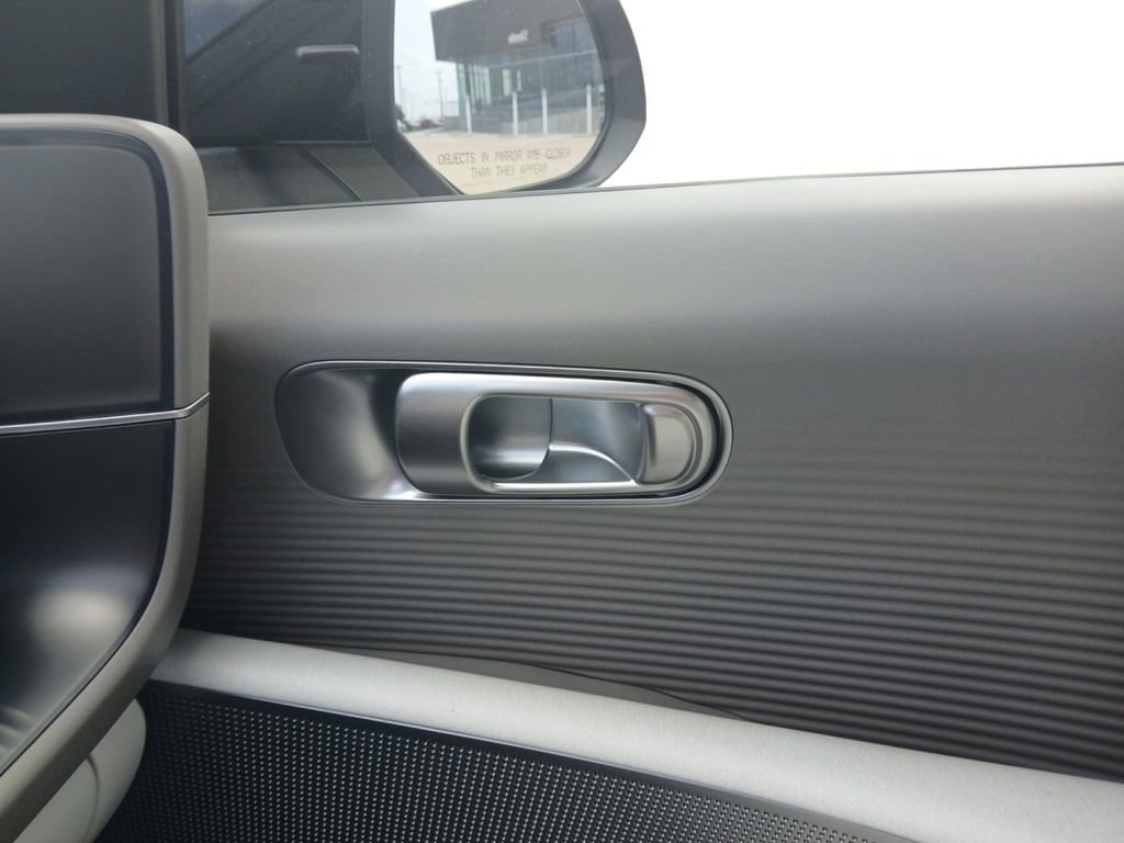 Used 2025 Hyundai Ioniq 6 SEL RWD image 10
