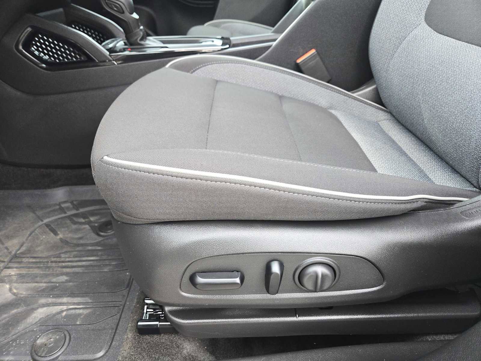 Certified 2023 Chevrolet TrailBlazer LT w/ Convenience Package image 23