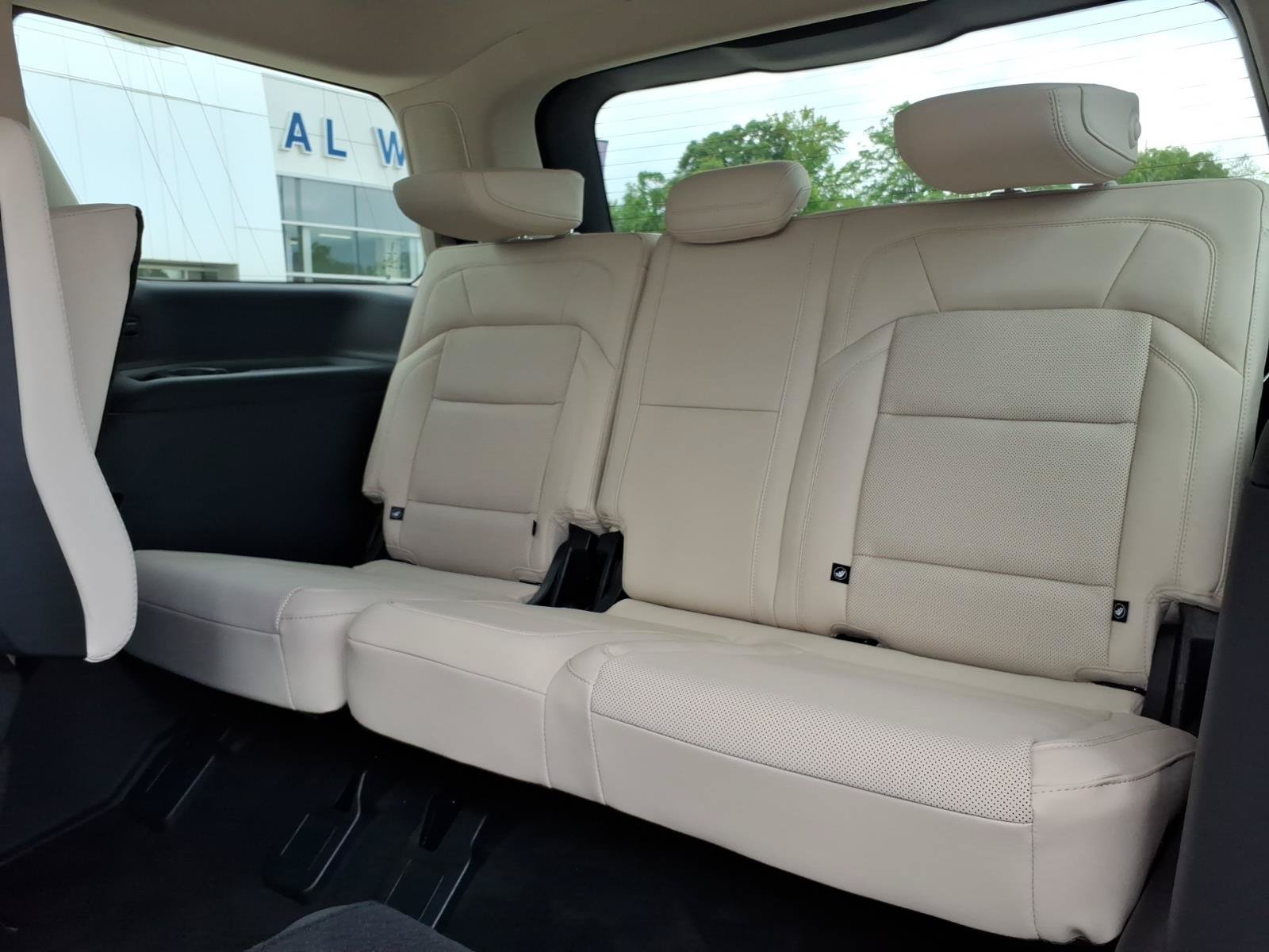 New 2027 Lincoln Navigator Reserve AWD/4WD image 12