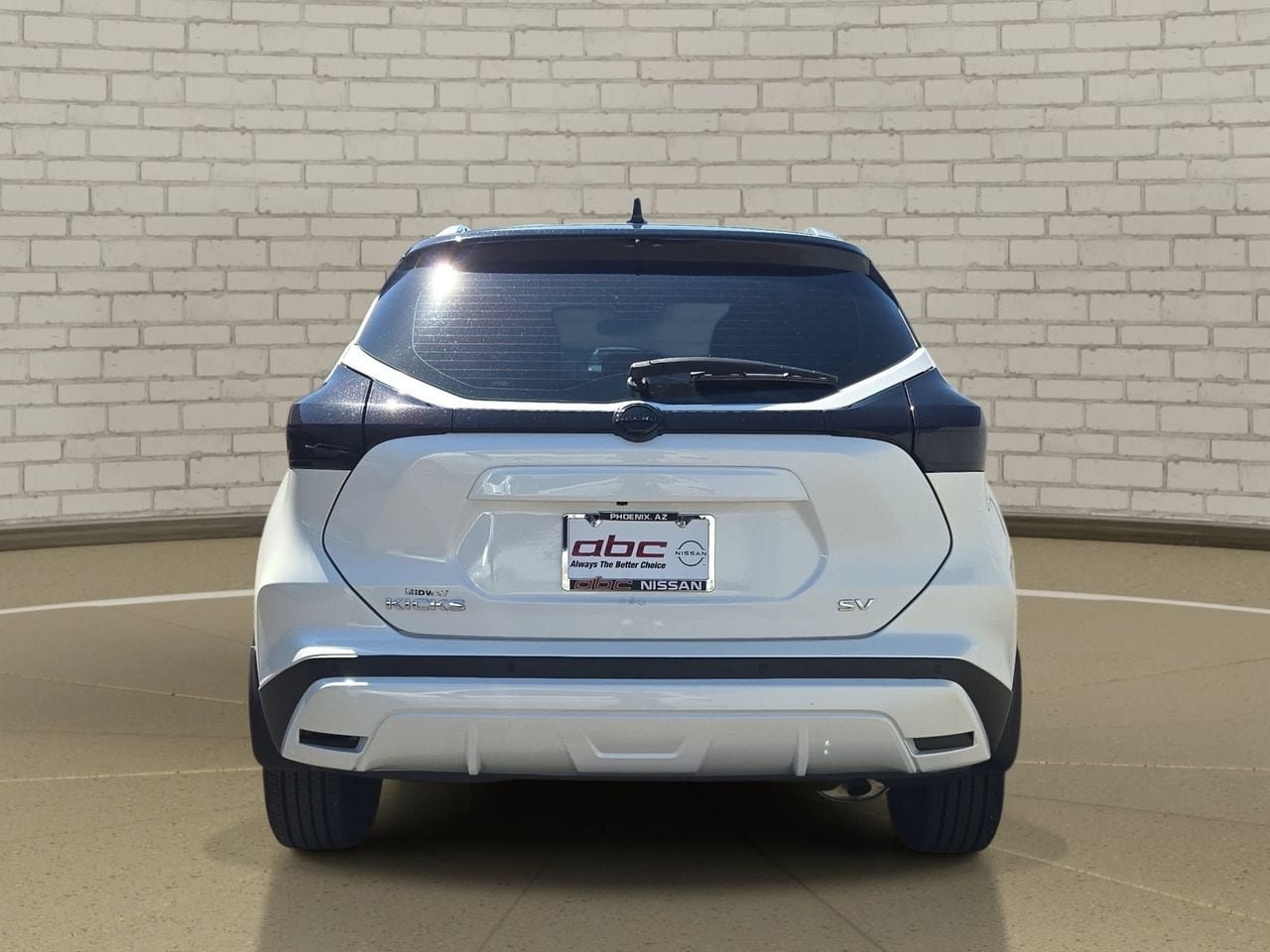 Used 2023 Nissan Kicks SV FWD image 5