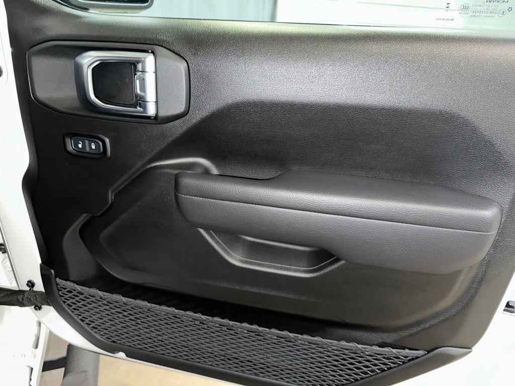 Used 2025 Jeep Gladiator Willys image 30