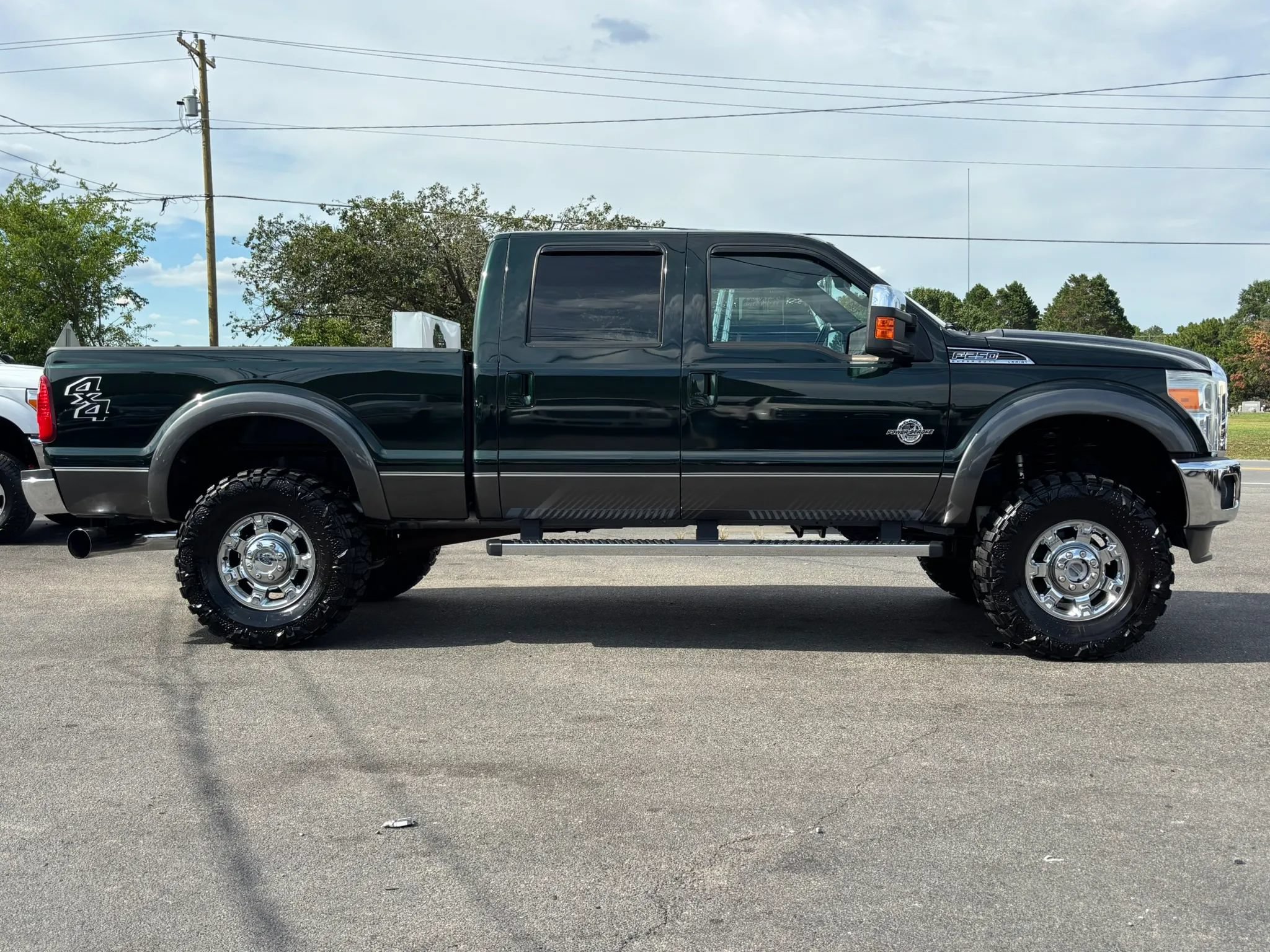 Used 2015 Ford F250 Lariat w/ Chrome Package AWD/4WD image 4