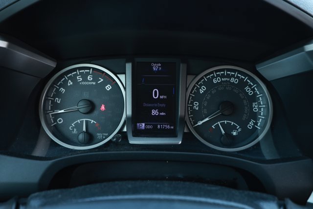 Used 2018 Toyota Tacoma SR5 RWD image 12