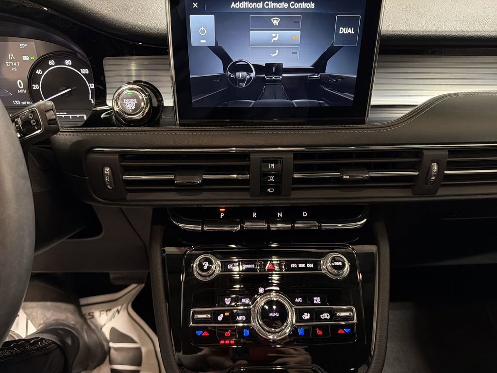 Certified 2022 Lincoln Corsair AWD w/ Equipment Group 101A image 17