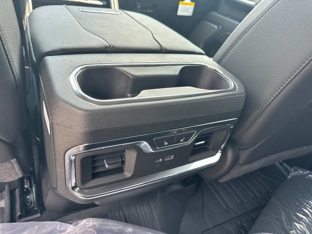 New 2026 GMC Sierra 3500 Denali w/ Denali Reserve Package AWD/4WD image 16