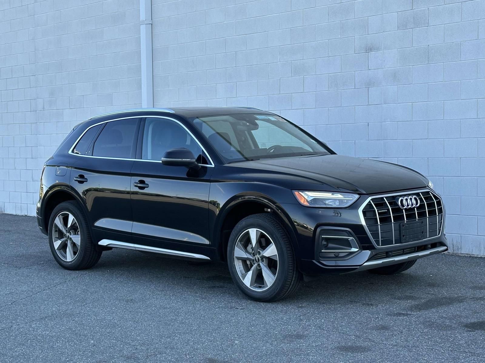 Used 2023 Audi Q5 2.0T Premium w/ Convenience Package AWD/4WD image 7