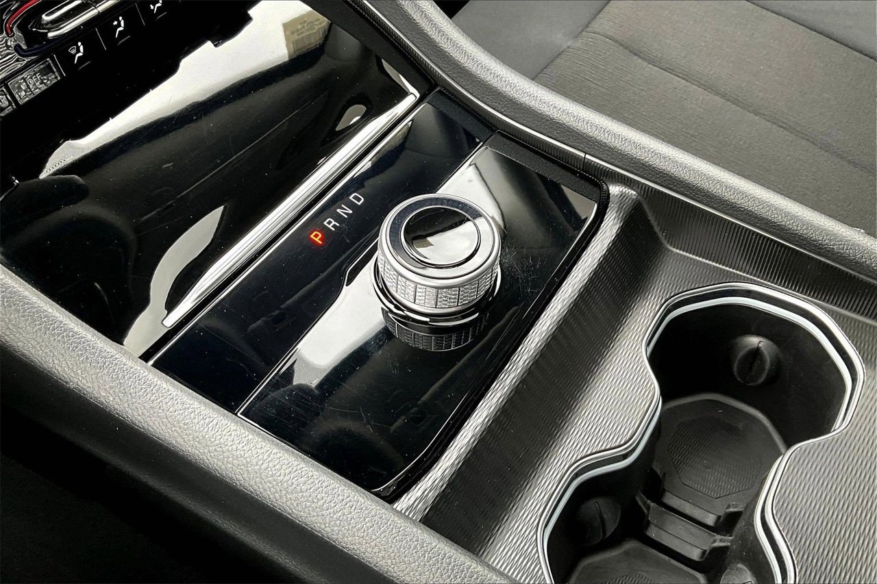 Certified 2024 Jeep Grand Cherokee Laredo X image 30