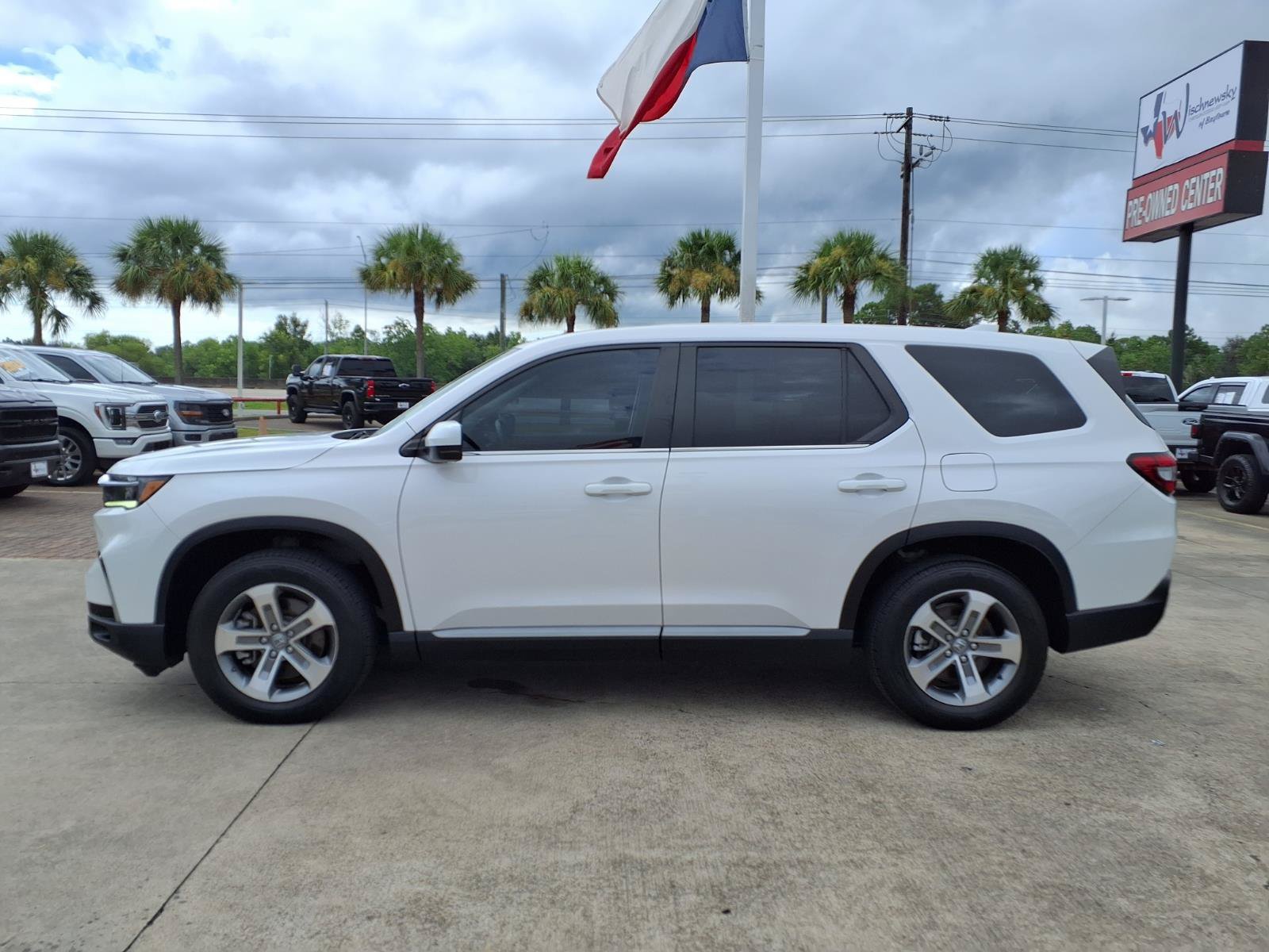 Used 2023 Honda Pilot EX-L image 9