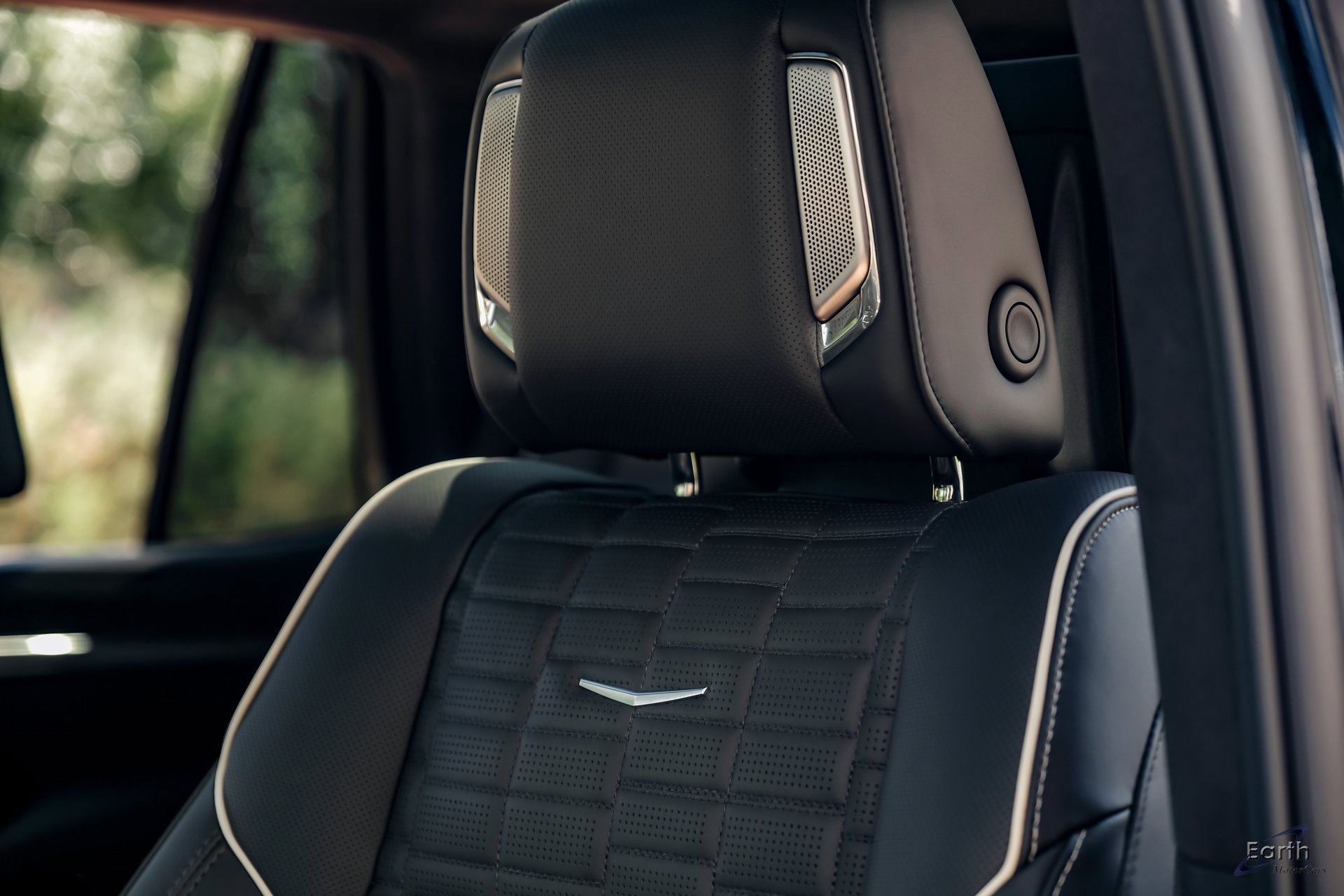 Used 2025 Cadillac Escalade V image 37