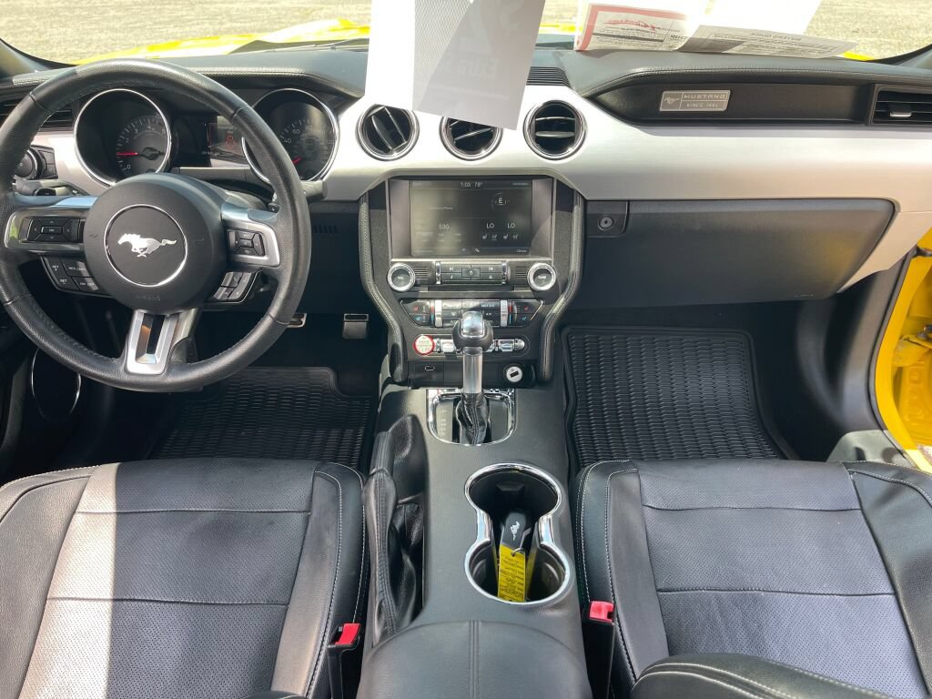 Used 2015 Ford Mustang Premium RWD image 27