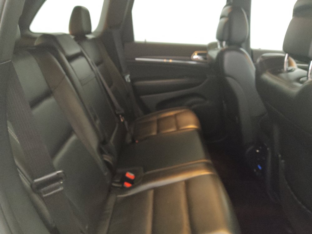 Used 2017 Jeep Grand Cherokee Limited AWD/4WD image 19