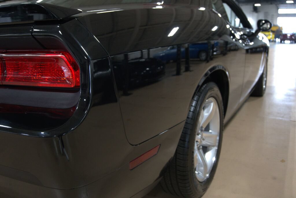 Used 2009 Dodge Challenger R/T RWD image 27