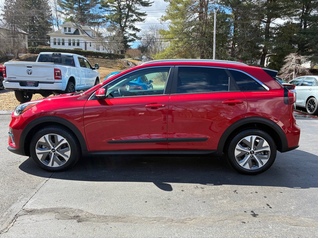 Used 2022 Kia Niro EX w/ Cold Weather Package image 8