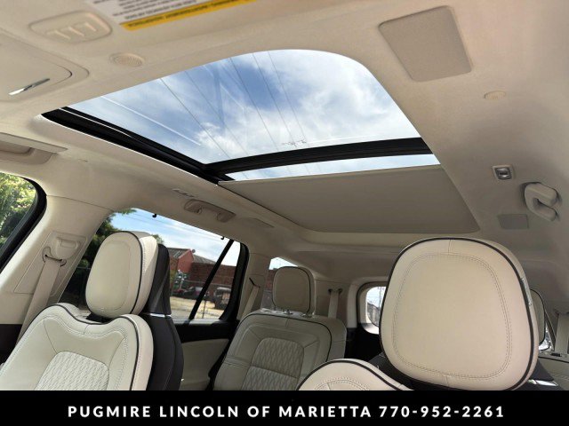 Used 2021 Lincoln Aviator Black Label w/ Dynamic Handling Package AWD/4WD image 35