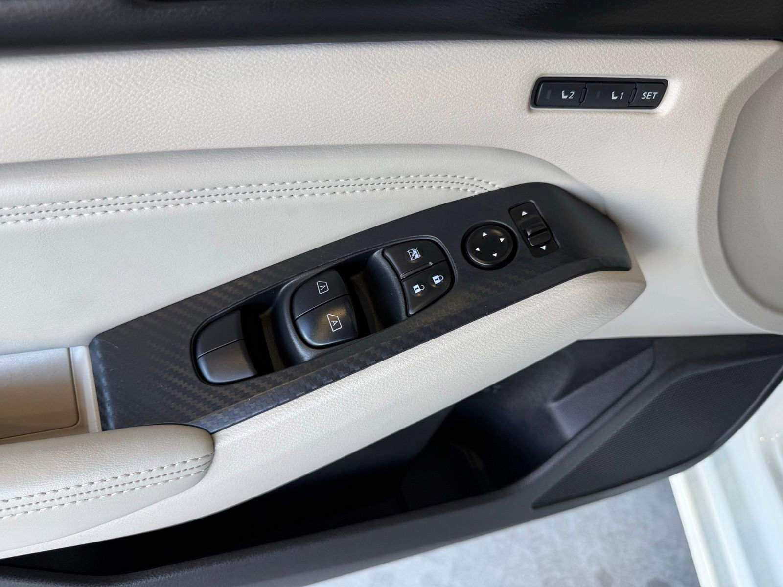 Used 2019 Nissan Altima 2.5 Platinum image 12