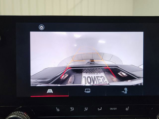 Used 2023 GMC Canyon AT4 image 14