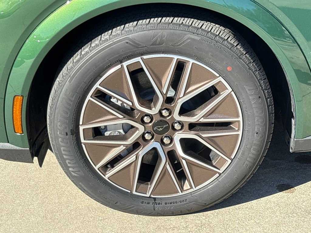 Certified 2025 Ford Mustang Mach-E Premium image 11