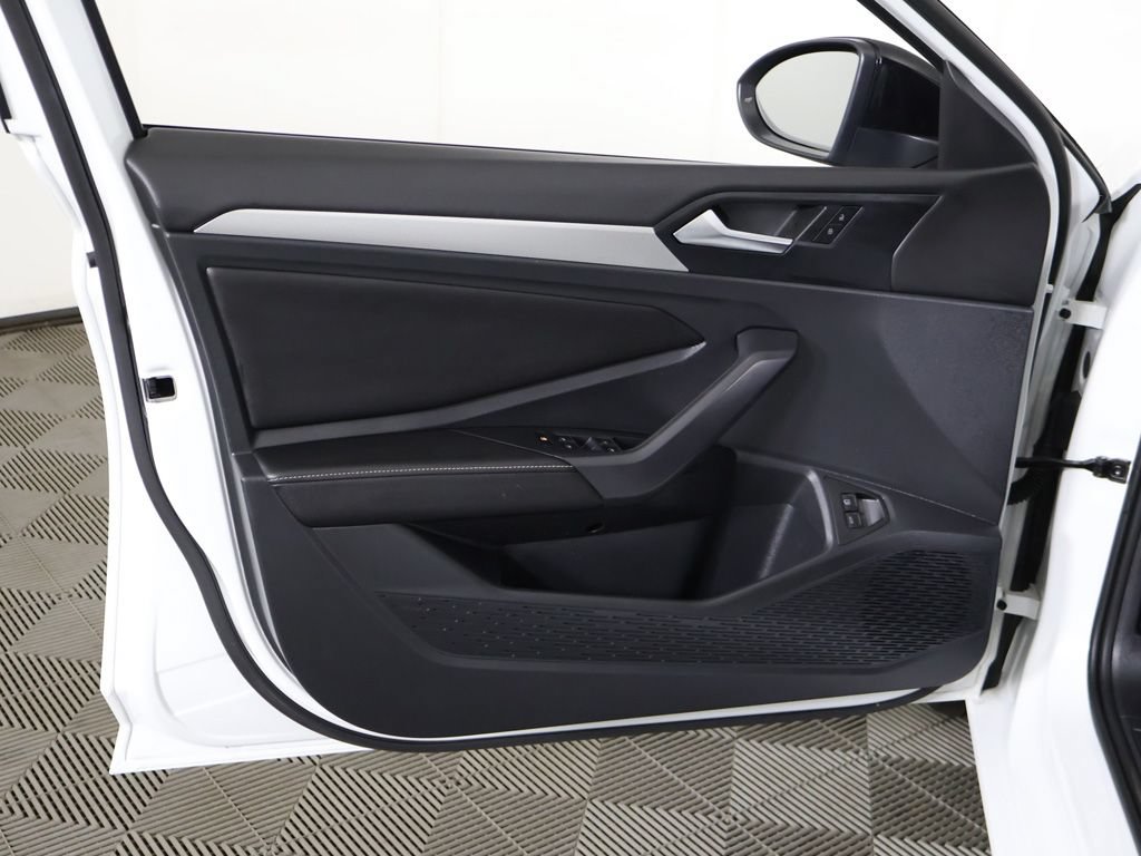 Used 2023 Volkswagen Jetta Sport FWD image 20