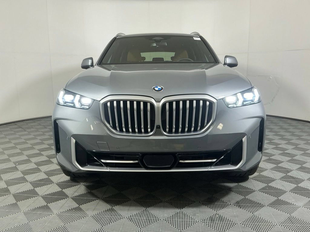 New 2026 BMW X5 xDrive40i w/ Climate Comfort Package AWD/4WD image 3