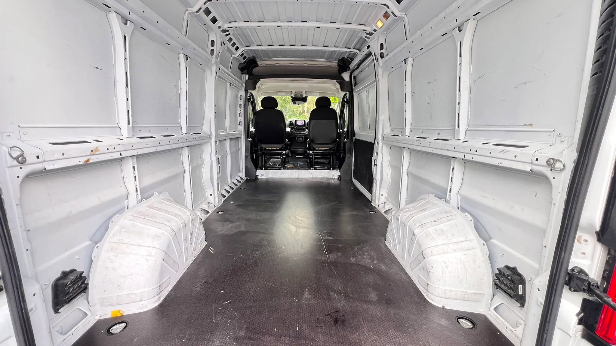 Used 2023 RAM ProMaster 2500 FWD image 15