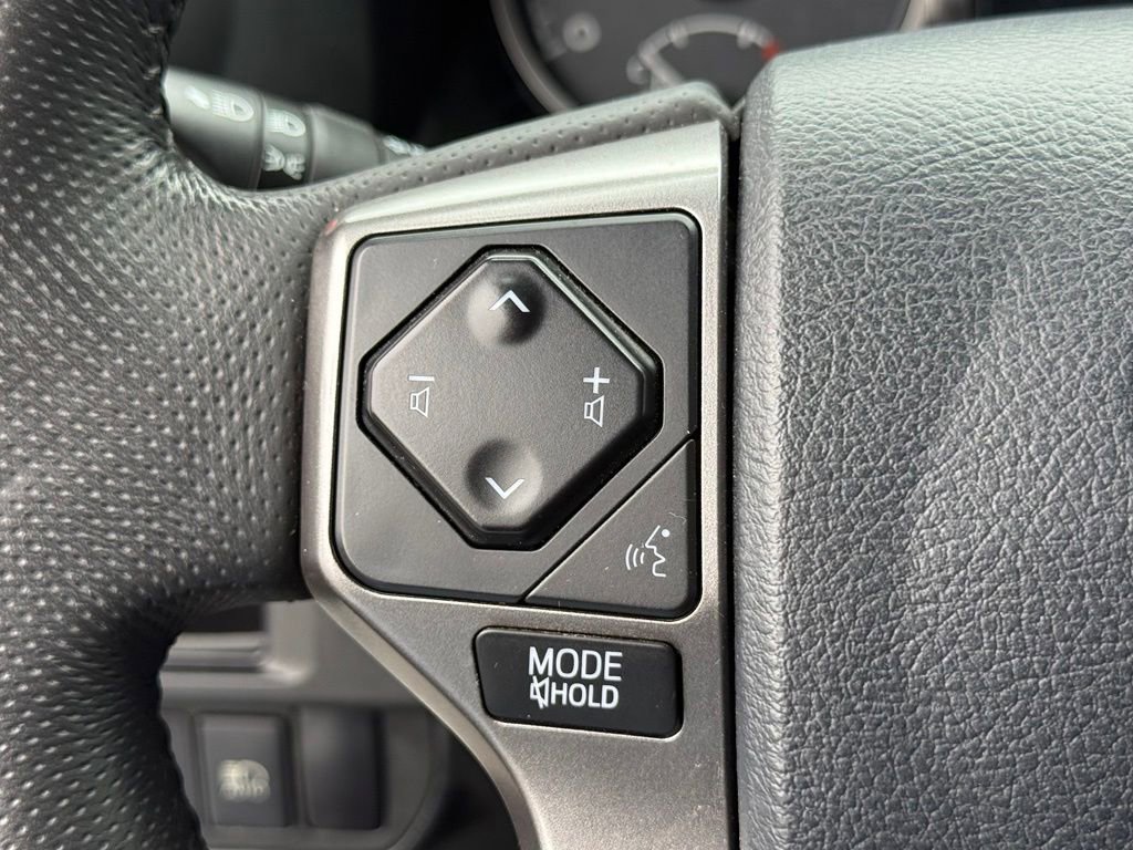 Certified 2018 Toyota Tacoma SR5 RWD image 21