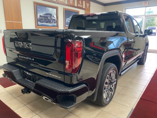 Used 2024 GMC Sierra 1500 Denali Ultimate AWD/4WD image 5