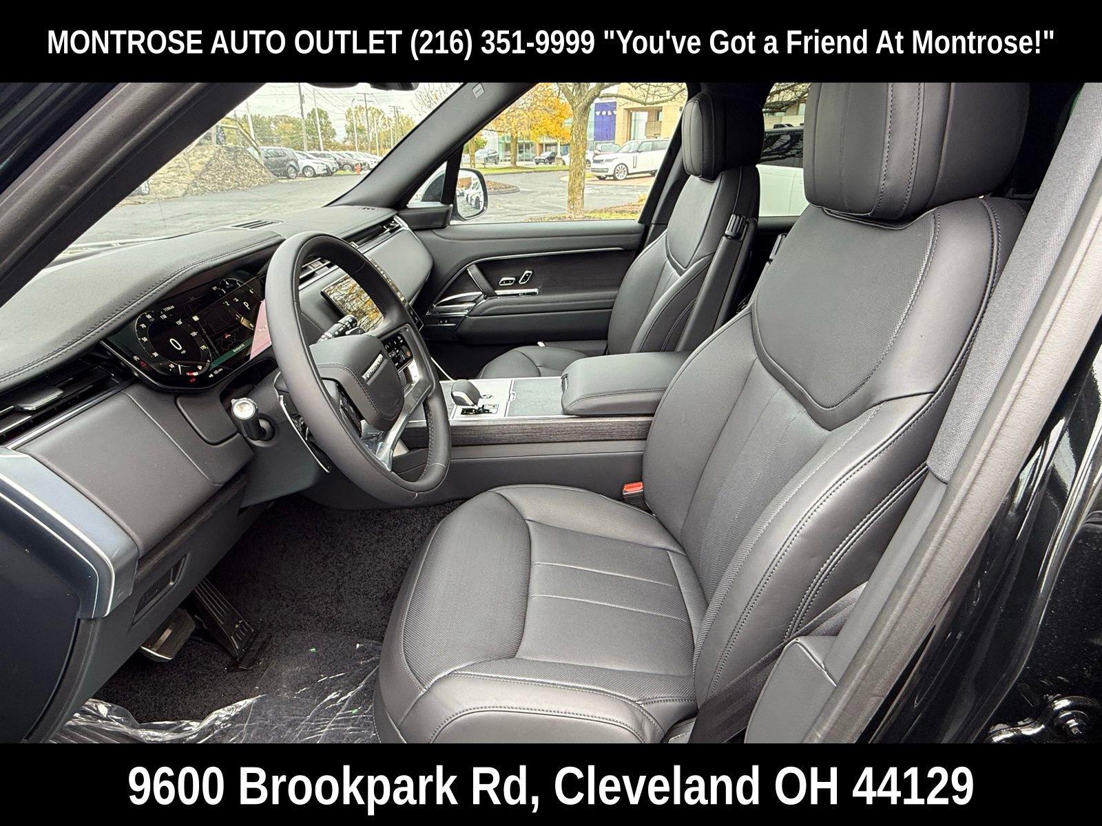 New 2025 Land Rover Range Rover SE image 12