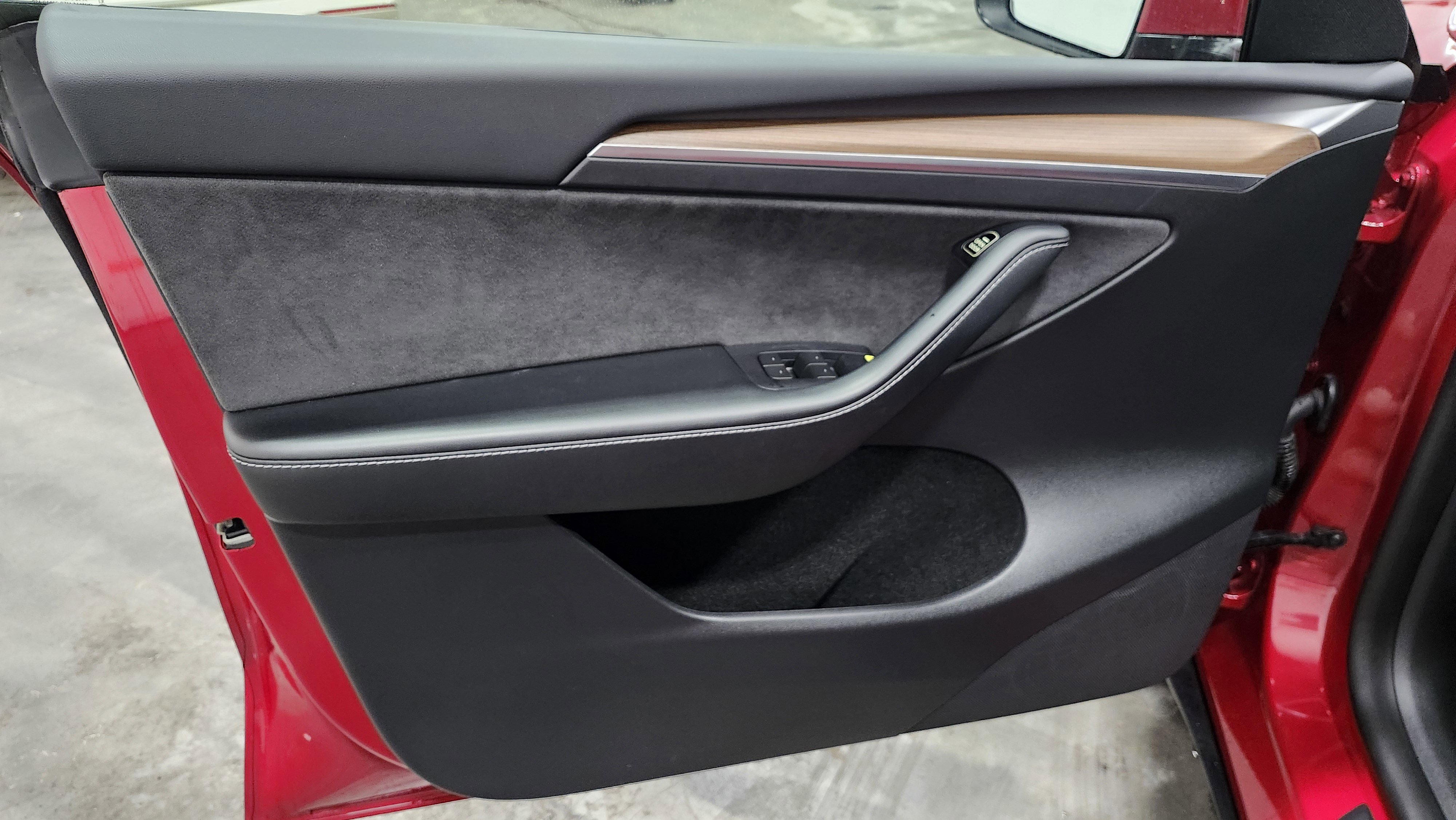 Used 2023 Tesla Model Y Long Range image 26