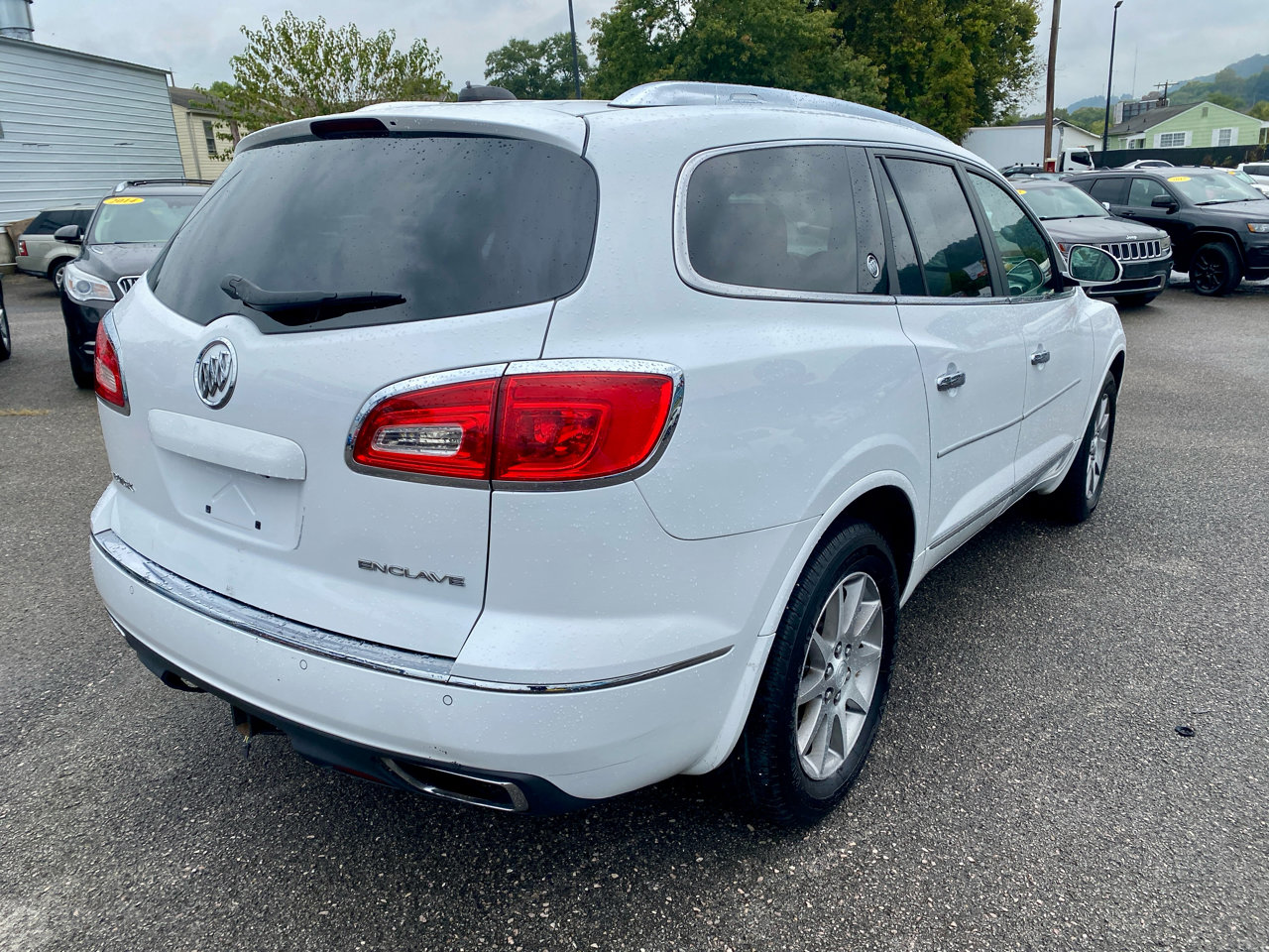 Used 2017 Buick Enclave Leather image 7