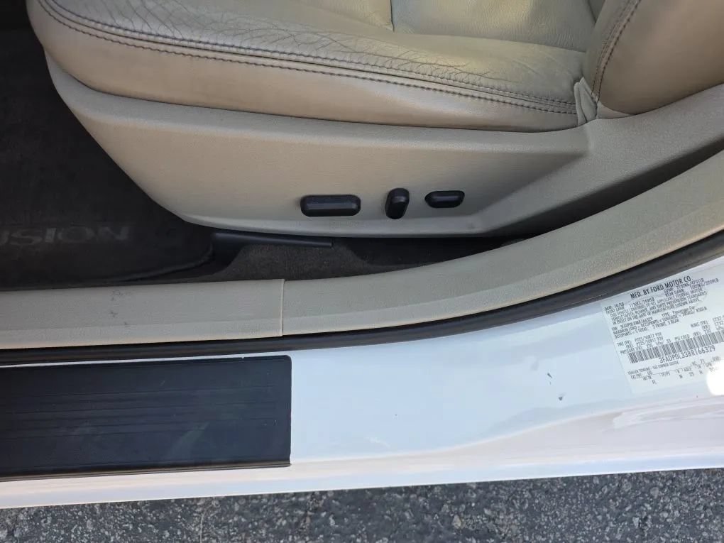 Used 2011 Ford Fusion Hybrid w/ 502A Rapid Spec Order Code FWD image 28