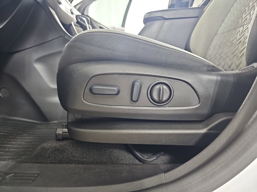 Certified 2024 Chevrolet Equinox LS w/ LS Convenience Package image 33