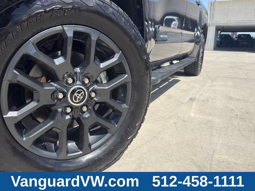 Used 2022 Toyota Tundra Platinum AWD/4WD image 4