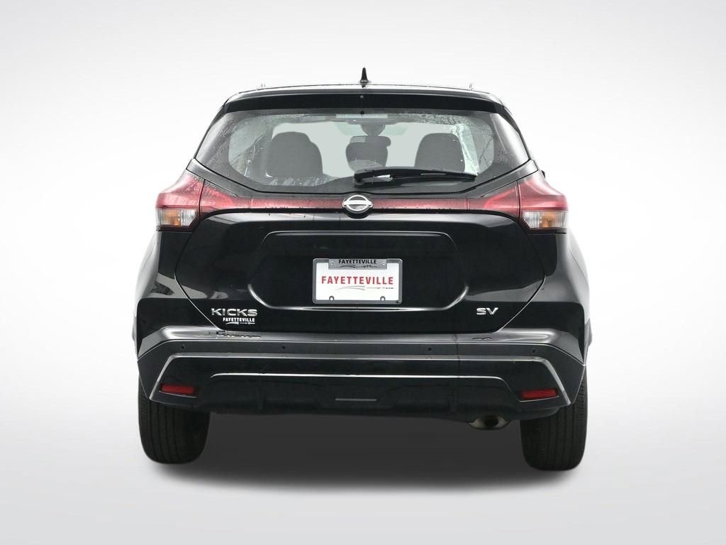 Used 2024 Nissan Kicks SV FWD image 7